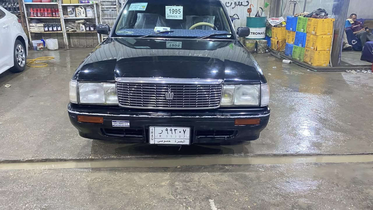 أرنب كروان سياره نضيفه وحلوه كلش كير ومكينه كارتون 
السعر 73
***********
