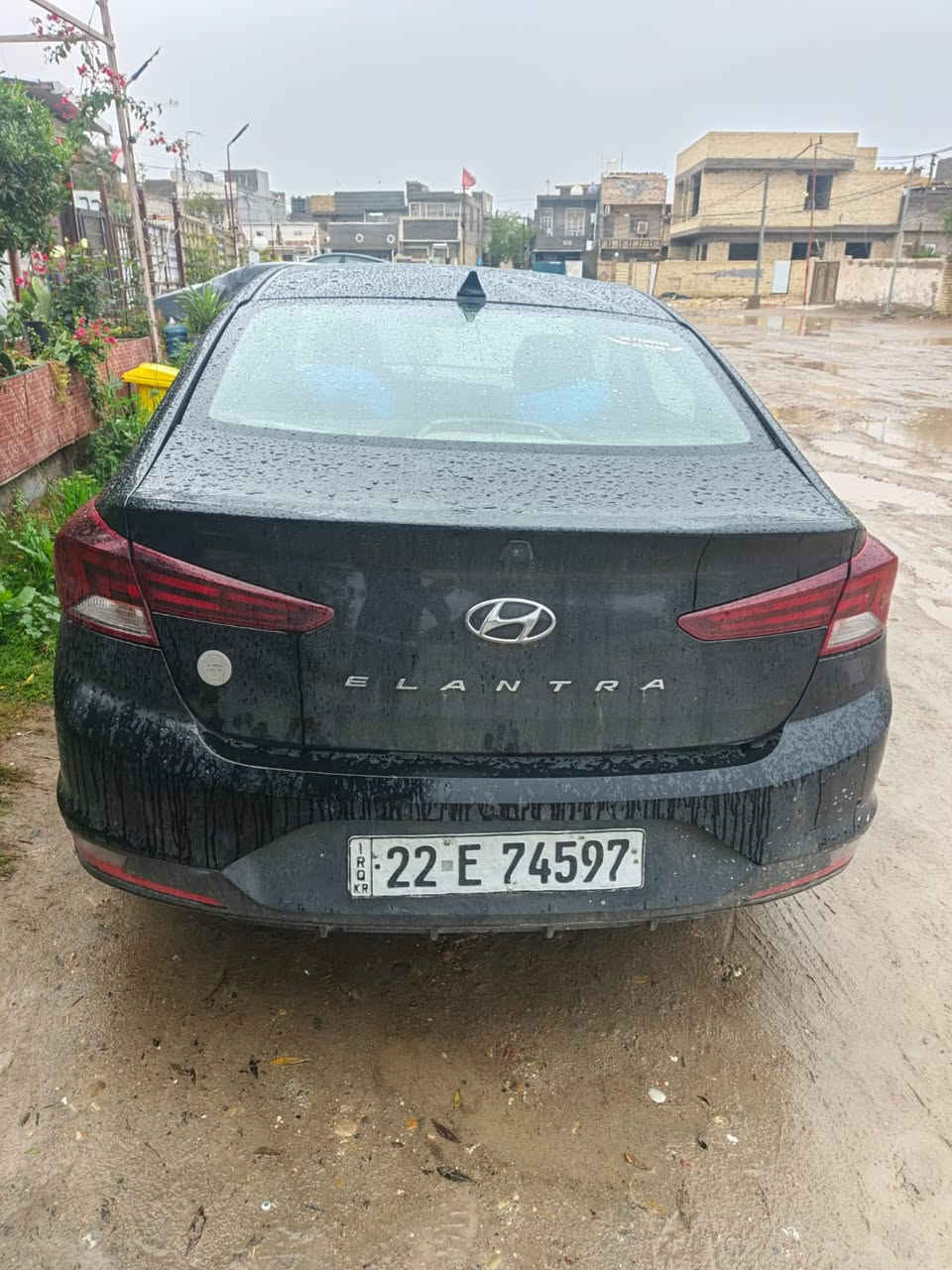 🚗 للبيع — هونداي النترا 2020  
🔹 اللون: أسود  
🔹 رقم الألواح: أربيل  
🔹 وارد: أمريكي  
🔹 حادث: جانبي فقط (مرفق بالصور)  
🔹 لا يوجد حادث داخل العراق  
🔹كير AT المرغوب 
🔹ماشية 100 km 
السيارة باسمي وتحويل مباشر 

💰 السعر: 130 ورقة وقابل للمفاوضة  
📍 السيارة نظيفة واستخدام منزلي
الموقع شهداء البياع 

للاستفسار الخاص مفتوح


**إذا كنت صاحب هذا الإعلان وتريد حذفه لأي سبب، رجاءا أرسل رسالة إلى الدعم الفني**