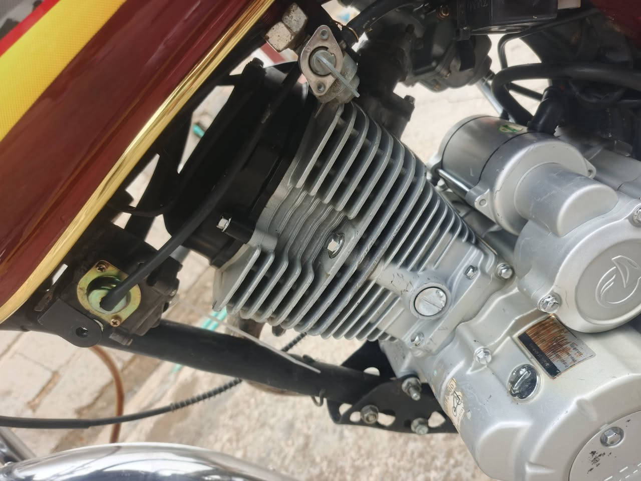 السلام عليكم  دراجه للبيع شكل ل 25 موديل 24 دراجه حلوه ونضيفه محرك 200 نشط  اذا اكو مراوس عادي اروس حسب القناعه المكان فلوجه سعر 800 وبيه مجال الرقم ***********بي واتساب
