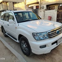 لاندكروز ٢٠٠١محدث ٢٠٠٧ مصبوغه حزام ومكفوله من الضربه والكص والعيب الشر...