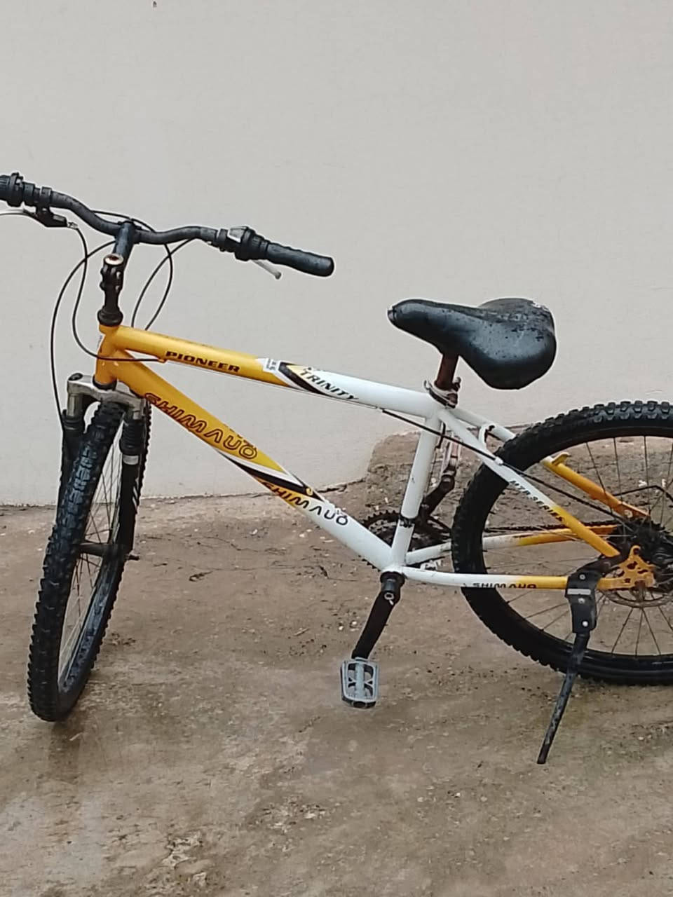 للبيع
بايسكل جبلي فول
السعر 60


**إذا كنت صاحب هذا الإعلان وتريد حذفه لأي سبب، رجاءا أرسل رسالة إلى الدعم الفني**