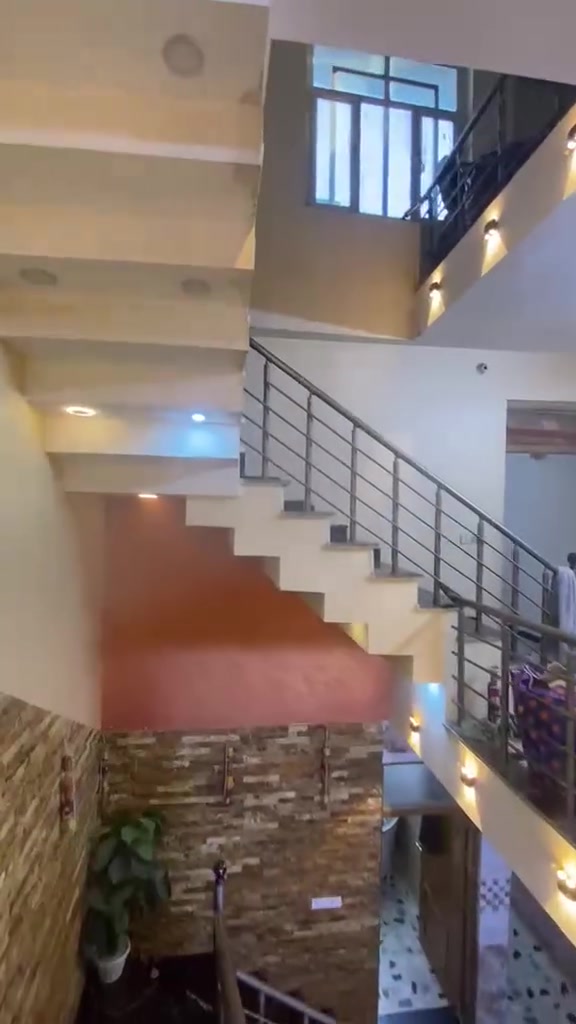 السلام عليكم دار للبيع المساحه 120
‏‪***********‬‏
مكلف بلنشر الاتصال على الرقم
