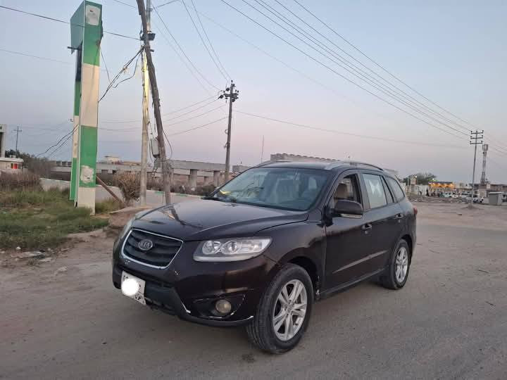 سنتافي للبيع الفين و11بيها ضربه باب سايق مصبوغه عام
بيها معجون القماره بسبب جارده العنوان كوفه حي السفير 
قرب مسجد الكوفه السعر 95مع المجال نت ماكو لتصال عل ارقام 
***********
0781203928
