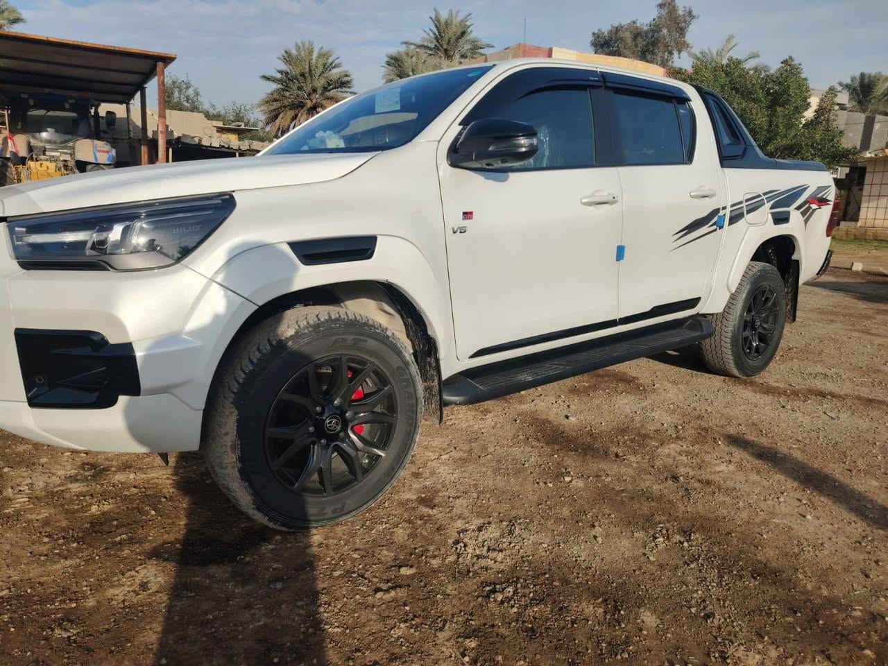 السلام عليكم للبيع هايلوكس جي ار ٢٠٢٣ فول مواصفات رقم أربيل كفاله عامه حسب علم السونار ماشيه ٤٧ الف حقيقي للإستفسار اتصل *********** او *********** المكان السياره بغداد
