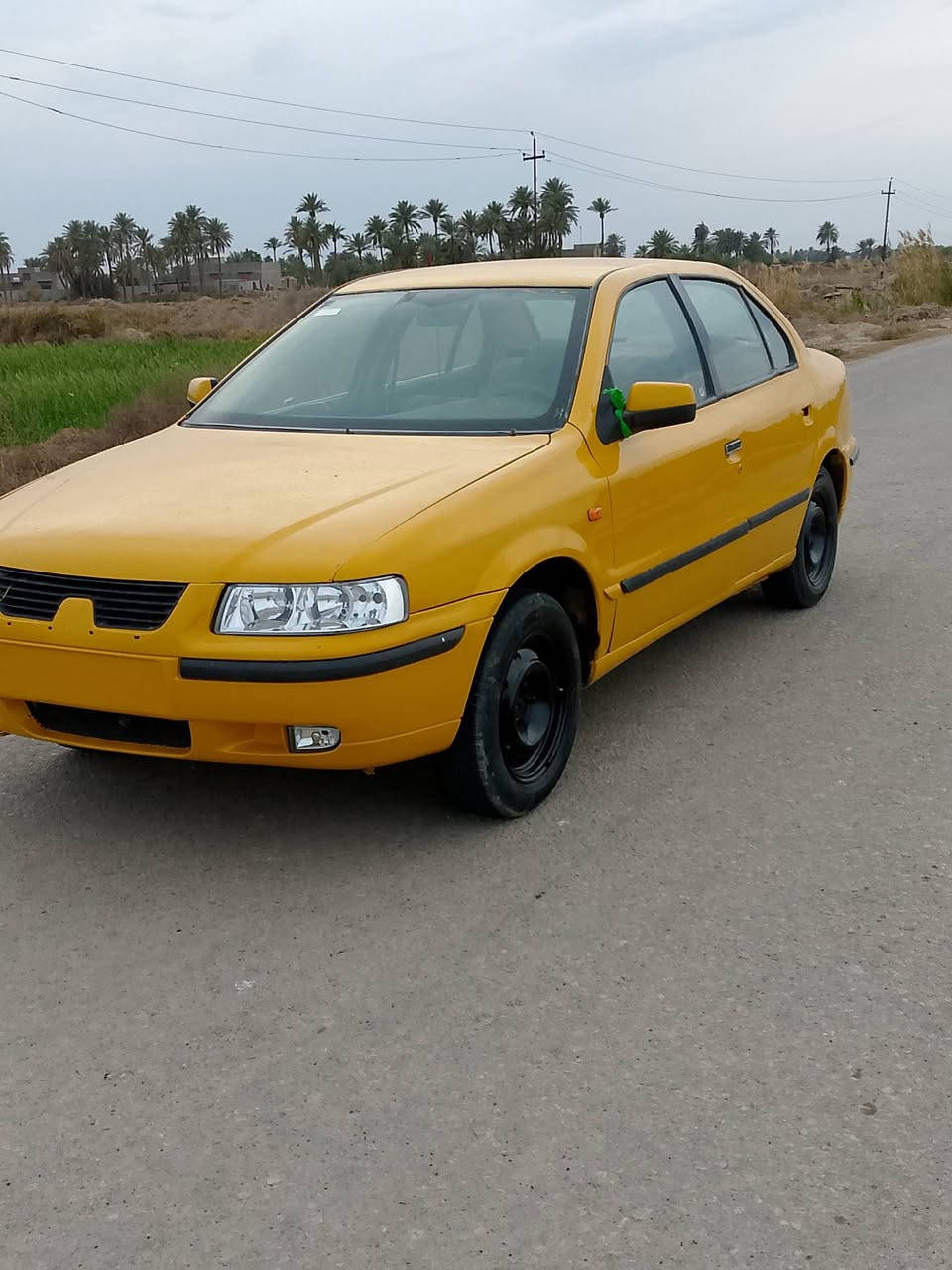 سياره سمد للبيع موديل ١١ ناطق تعمير جديد كله جاهزه كهربائيات وحداديه وتأيرات كير ومكينه وصبغه جديده
للاستفسار ***********
