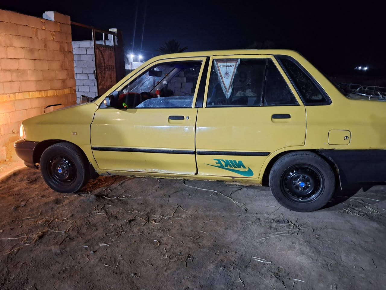 سلام عليكم سايبه موديل 14 سياره جاهزه شغل وطلع نقص غاز فقط حداده مكينه كير شرط بجيس سياره مال شغل على باب الله كهربائيات كله شغاله دواخل تخبل مكينه ناعمه ترايك عل 160 السعر 27 وبيه مجال حك الجيه رقم ***********
