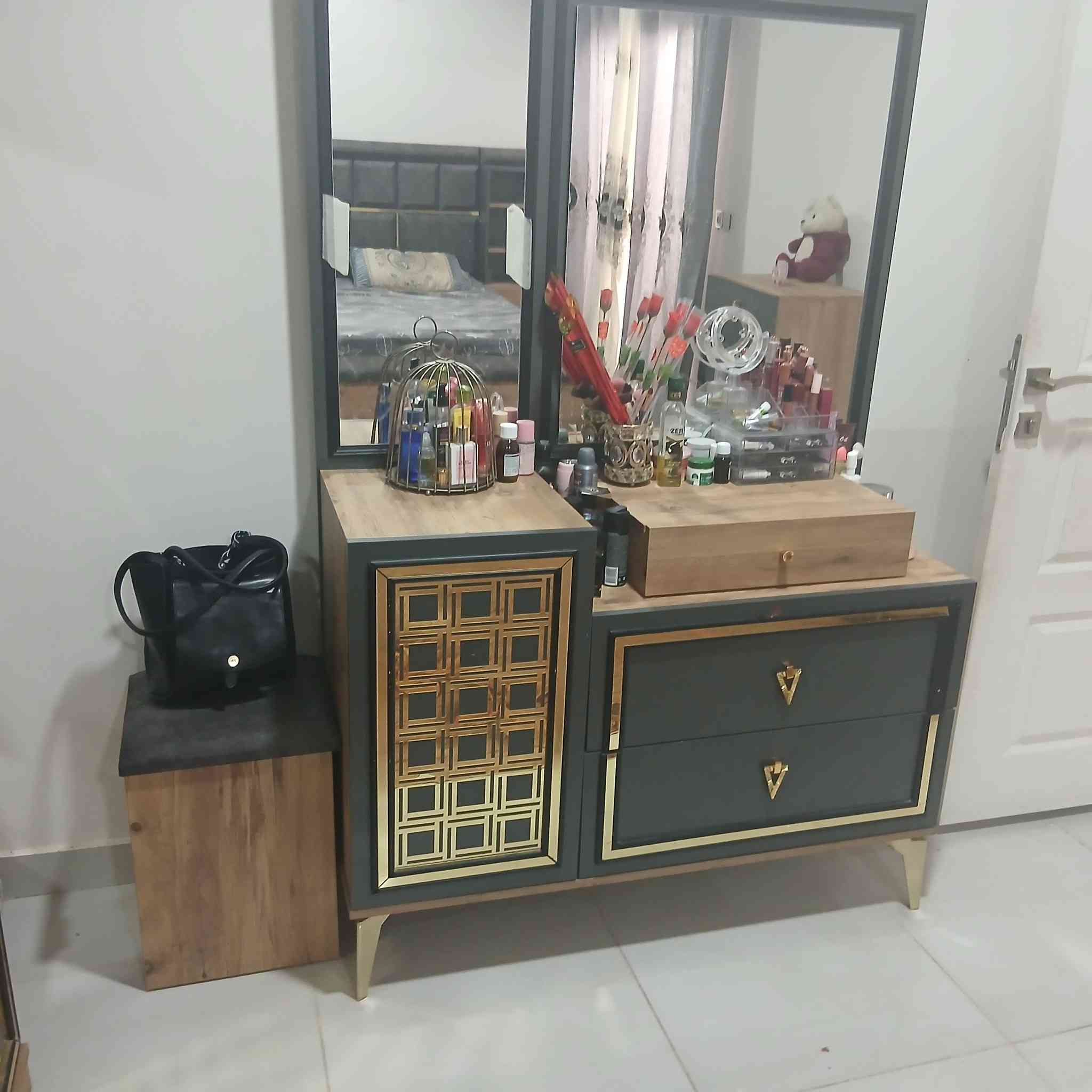 غرفه للبيع استخدام قليل جديدة
سبع قطع البيع لغرض النقل سعر مليون ونص


**إذا كنت صاحب هذا الإعلان وتريد حذفه لأي سبب، رجاءا أرسل رسالة إلى الدعم الفني**