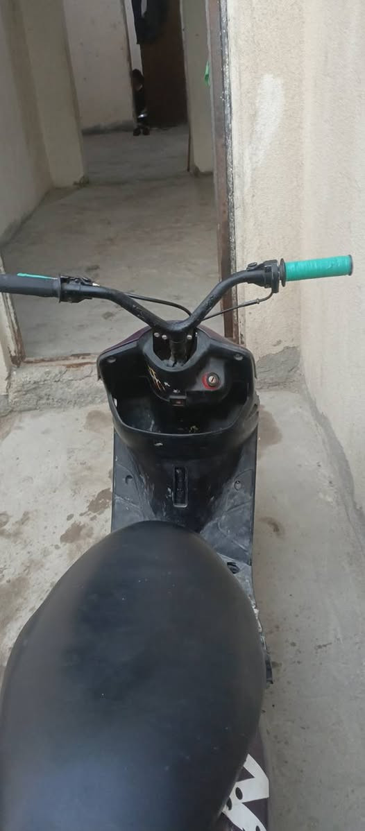 دراجة للبيع بيجي حربي ماحشي راجة فول شلعة شك الكاع المكان بو الخصيب عويسان شارع القصور السعر 150 هذا رقمي  ***********
