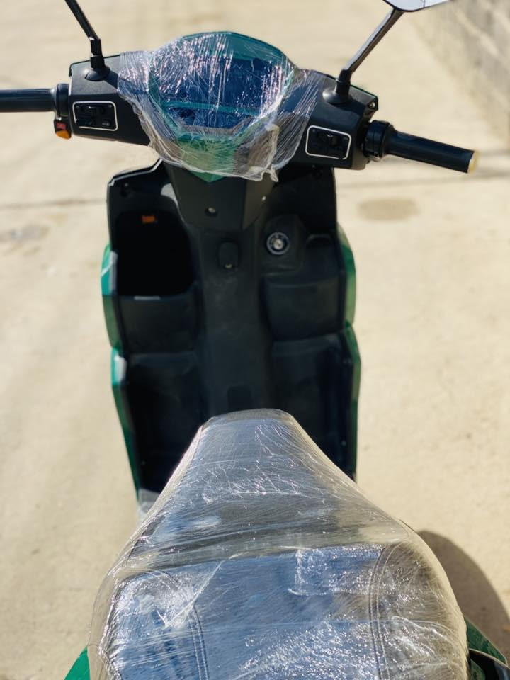 السلام عليكم شباب مااطور شحن سكنس لبيع 6 بطاريات  الماطور جديد البطاريات نص عمر بس البطاريات تمشيك من هين 5 اشهر او اكثر هيج بيه ابلتوث وبيه اسويجين وكرتين مل تشغيل على شاشه السعر 550 وبيه مجال لشراي (***********)
