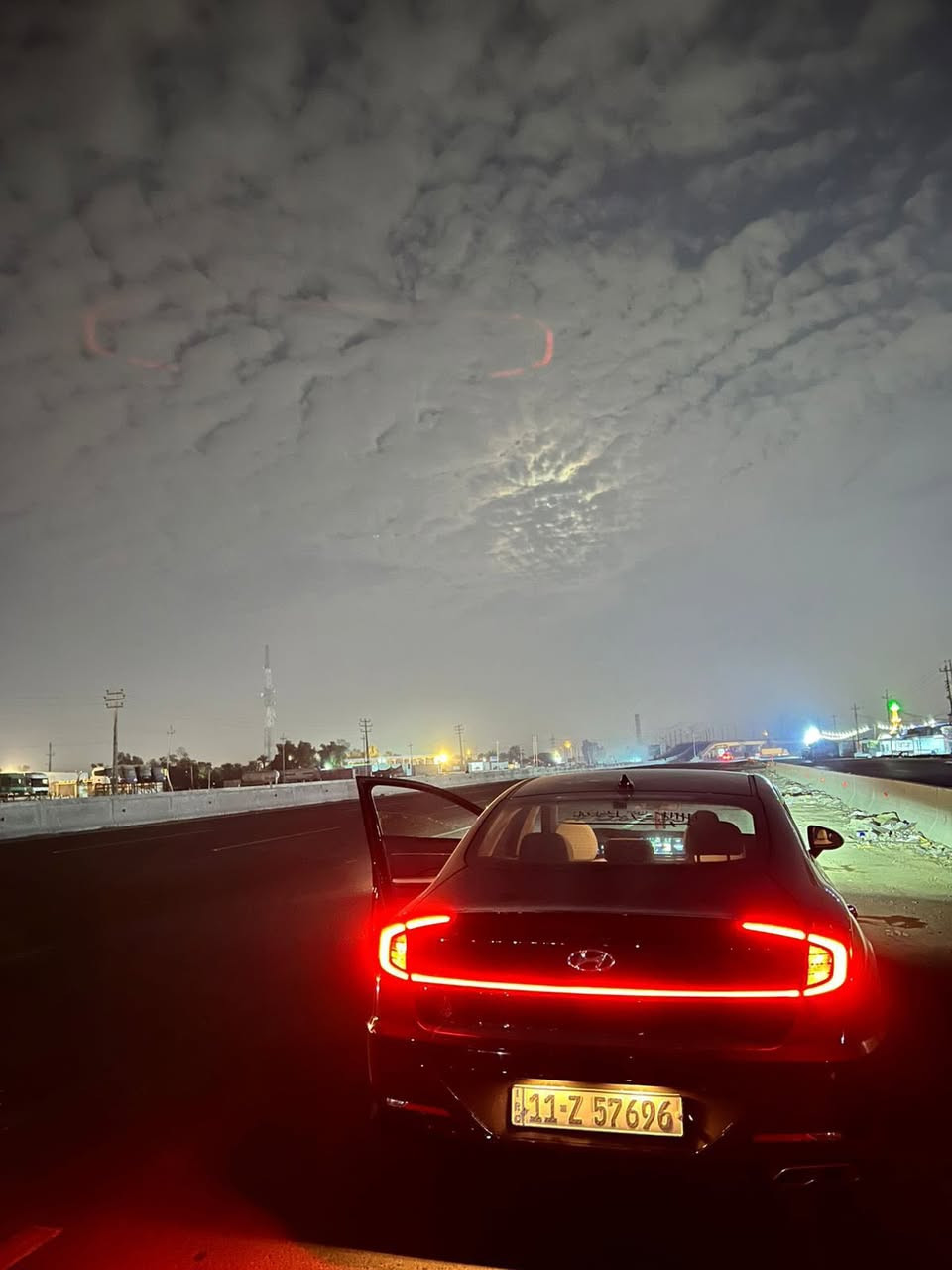 2023 - 2500 تنفس طبيعي ✅
سونار موجود بالمنشور 
ممشاها 59 الف كيلو ✅ 
كير دكم - تبريد بيانو  ✅
ويلها 17 انسى الطسه ✅ 
داخل اوف وايت ✅
تبريد ثلاجه - الداخل بحاله جيده جداً ✅ 
كامره حساسات توقف ذاتي ✅
رادارات مري + خلفي امامي ✅ 
شاشه كبيره - قياده ذاتيه ✅
اوتو هولد - تحكم وضعيات قياده ✅
بيها فقط شخط بالباب الخلفي يرجع بارد 
السياره مدايرها دهن اصلي وبانزين محسن 
رايدها ب149 
باسمي تحويل ثاني يوم 
***********
مكاني بغداد سبع ابكار
