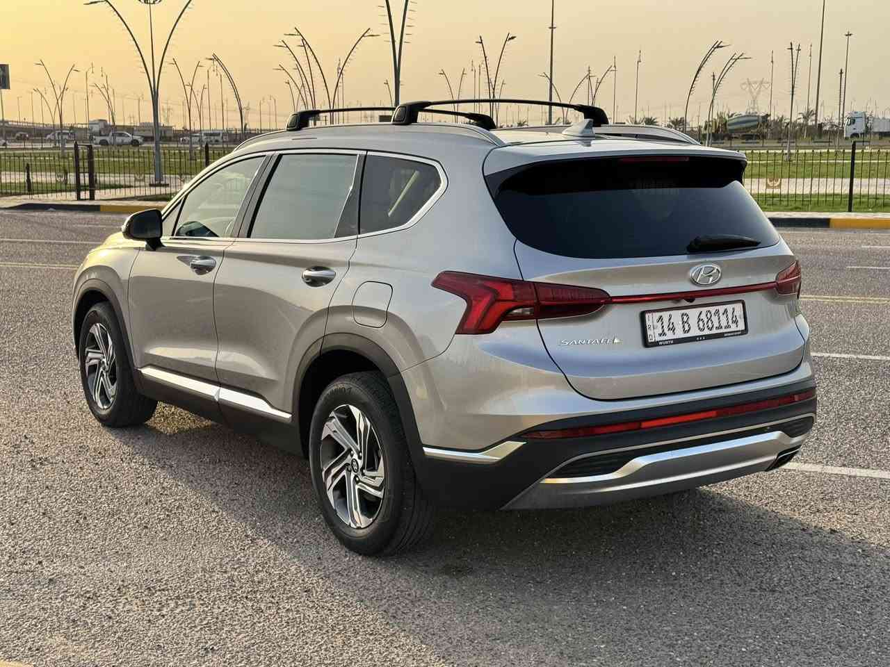 اسم السيارة : هونداي سنتافي
{1} الفئة : SEL PREMIUM 
{1} الموديل : 2023
{1} عداد المسافة :  7 ألف
{1} اللون : سلفر
{1} اللوحة : حرة رقم بصرة باسمي 
{1} السعر : 235$
{1} المحرك : 4 سلندر 2500
{1} حادث السيارة : مكفولة كفالة عامة من الضربة والصبغ السيارة تقرير مياه امطار برغي ما مفتوح بيها شرط الفحص تعمل وتسير من امريكا   السيارة جديدة بمعنى الكلمة بالكارتون 
{1} رقم الشاصي : 5NMS34AJ5PH636468
المواصفات : بانوراما - رادار امامي  وجانبي وخلفي - ٥ كامرات - بصمة - تشغيل عن بعد - صندوك كهربائي - كشنات جلد  - اشاير بالمرايا - انارة LED - زلاجات - شفتات ستيرن - كشنات كهربائية - وضعيات قيادة - اوتو هولد - تدفئة كشنات - شحن لاسلكلي - سستم صوت HARMAN/KARDON - عينة دجتال - قيادة ذاتية  - الخ ….
للأستفسار الاتصال على : ***********
