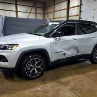 كومباس ليمتد • ٢٠٢٥ • ٢٣٠٤٧ ميل