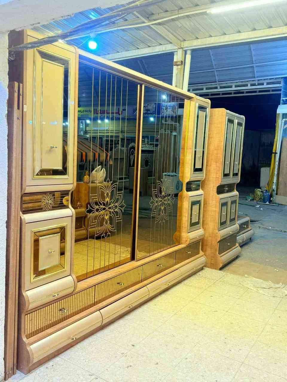 ✨ غرفة تركي  اصلي صبغ حراري  11 قطعة ✨
نظام سلايت وابواب بروفايل فاخر
سرير مخزن جك 
 ضهر بلوك
 جام برونزي 
 قماش وتر بروف أصلي
✨ نظافة 99/💯
شد ونقل مجاني داخل بغداد
توصيل للمحافظات بأسعار رمزية


**إذا كنت صاحب هذا الإعلان وتريد حذفه لأي سبب، رجاءا أرسل رسالة إلى الدعم الفني**