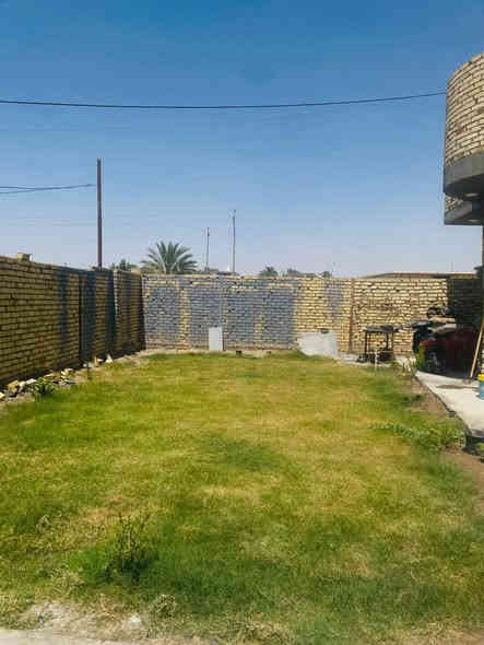 بيت للبيع طابو زراعي سند 25 المساحه 500 متر  غرف نوم ثلاته وصاله واستقبال ومطبخ كبير حار وبارد .وحديثه وممرات.عنوان المعاره قرب الحسينيه السجاد .للاستفسار مراجعه المكتب حيدر السلطاني ***********.   *********** السعر 120
