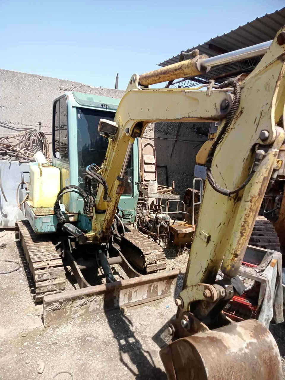 حفارات بأسعار مناسبة جداً
حفارتين نوع كوبوتا 
حفارة نوع ينمار 
سعر الثلاث حفارت ب ٣ دفاتر ونصف فقط 
للتواصل 
***********
***********
