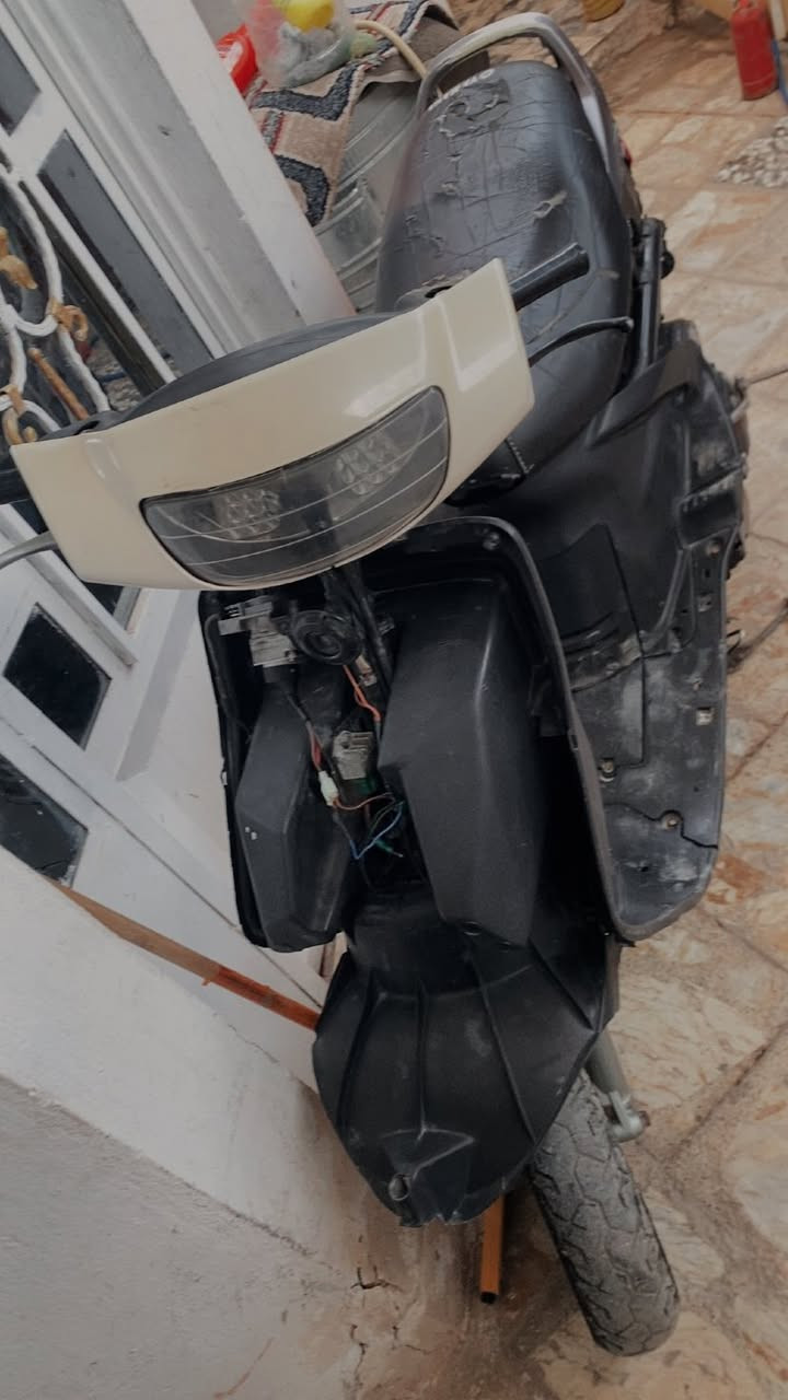 فراشا للبيع دراجا كاملا نقص برغي مابيها كفراتها موجودة مكاتبا بسمي عنوان كوفا حي ميسان


**إذا كنت صاحب هذا الإعلان وتريد حذفه لأي سبب، رجاءا أرسل رسالة إلى الدعم الفني**