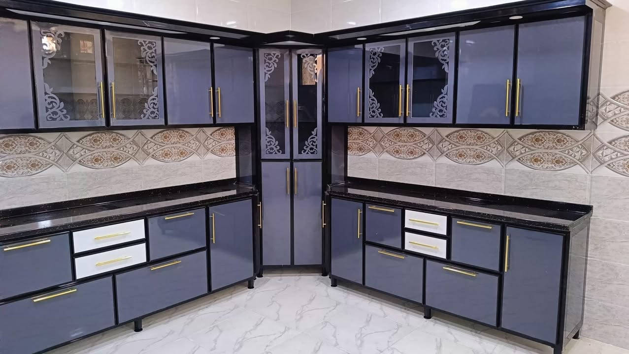 معمل عادل حميد 
لعمل الكاونترات بل نقد والاقساط 
ابواب شبابيك pvc🚪🪟

عادل ***********
