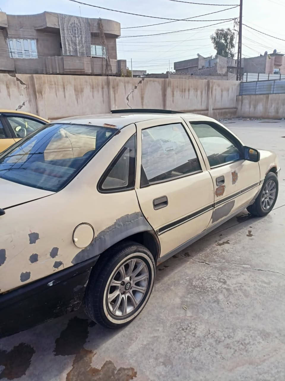 سلام عليكم فكتره 16 موديل 91 رقم ألماني نينوى السعر 28 وبيها مجال الاستفسار على الرقم ***********
