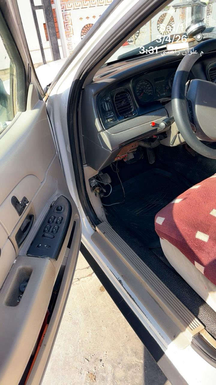 فورد فكتوريه 2006 مزاد مرقم تحويل كبل ابسمك  كله جديد هزه وسنويه رقم نجف  نقص بس تبريد وصدر 50بل ميه.    للاستفسار على الرقم ***********
