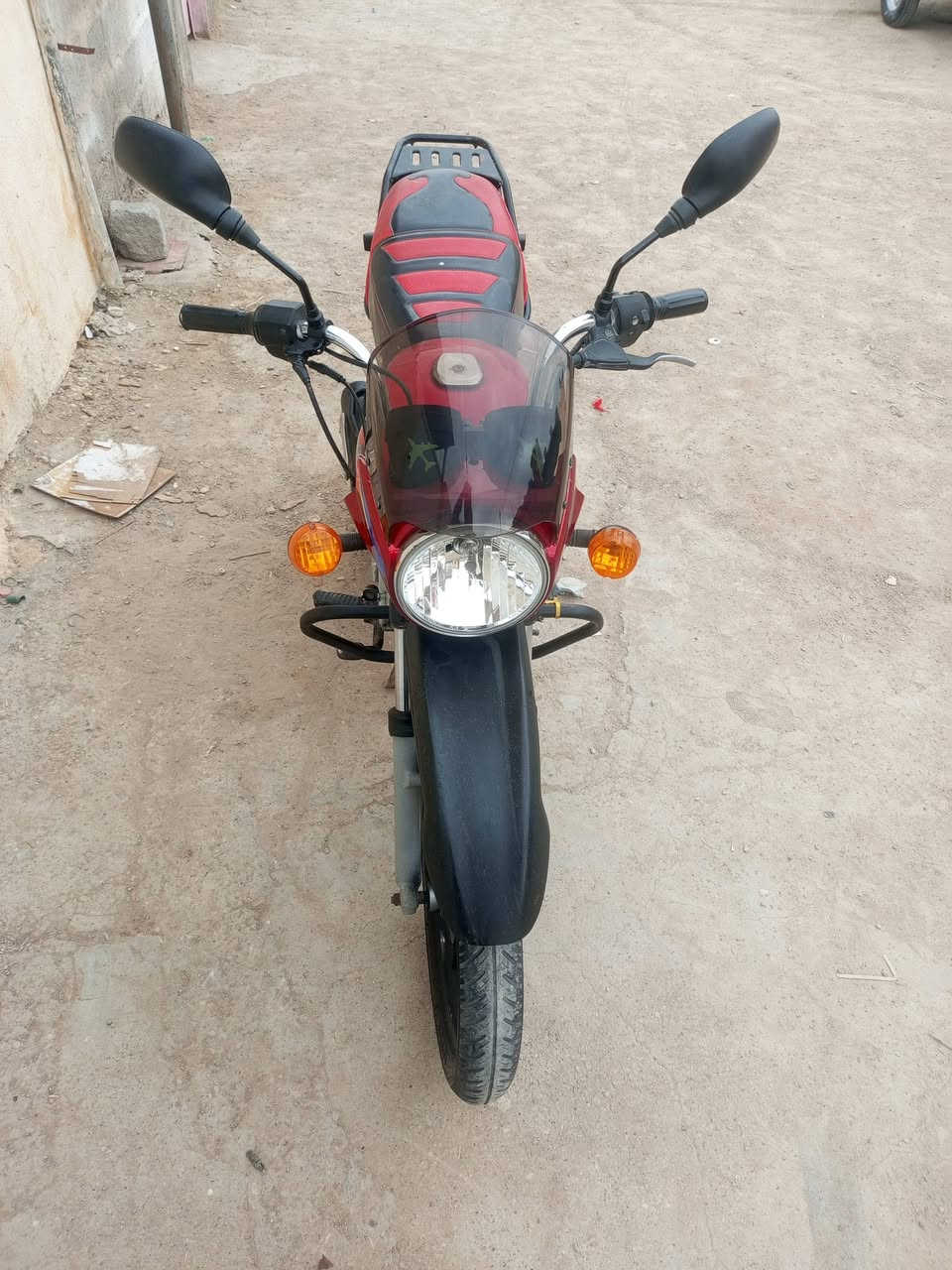 سلام عليكم بوكسر جبلي مابيه نقص برقي كله جديد مكينه كهربائية سلف كله شغاله وراق اصولي 2018 سعر 700 وبيه مجال ***********
