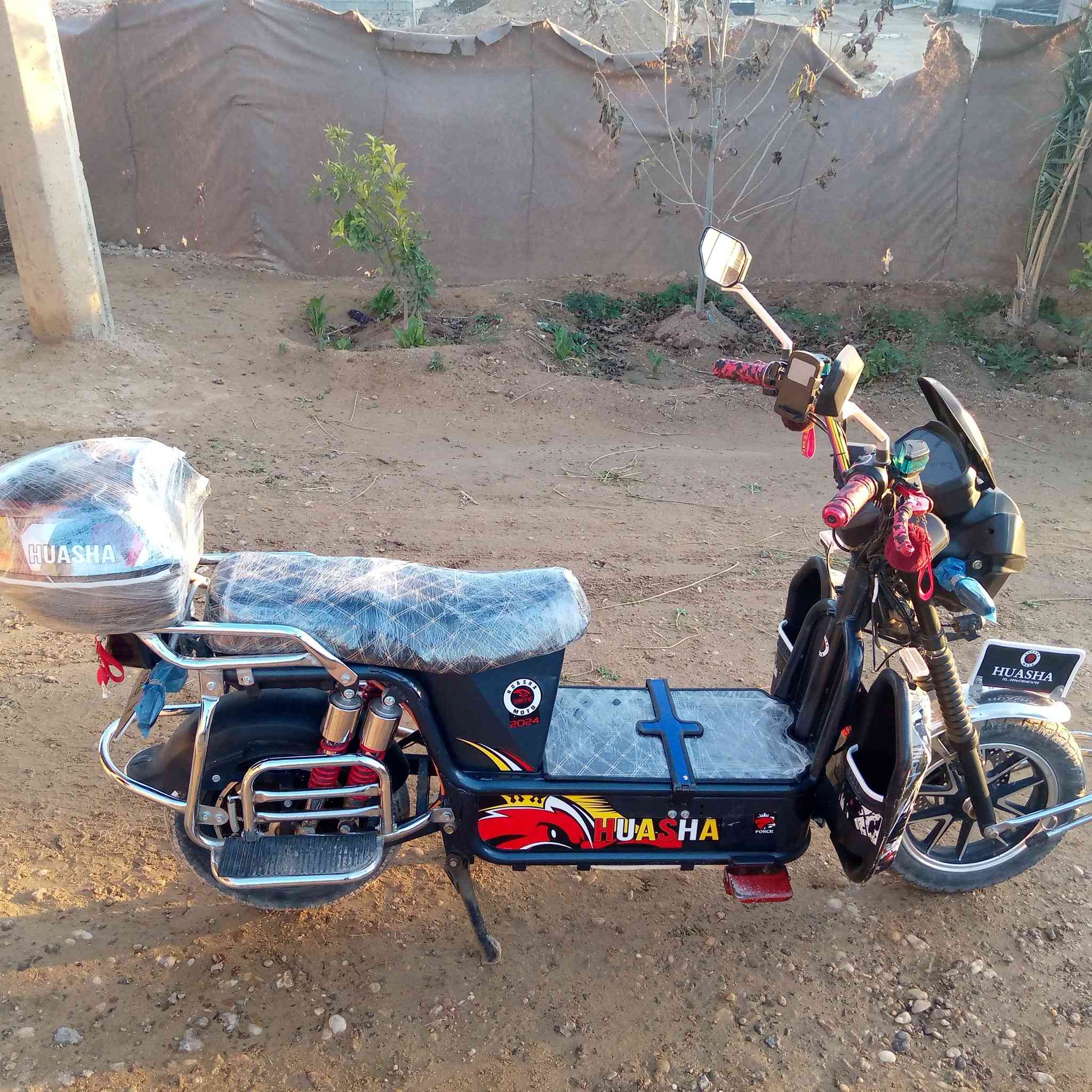 سلام عليكم ماطور هيوشة موديل 2024رايدة 775وبية مجال ماطور علا فحص***********
