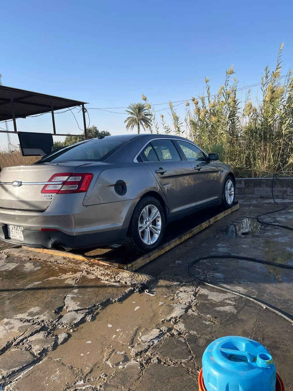 السلام عليكم فورت تورس موديل 2013كير محرك شرط تبريد ثلج فول مواصفات عده بصمه مواصفات sEL فول تحكمات سياره مكفوله عامه من صبغ أو ضربه فقط طخه بصيطه باب خلفي وصبغ دعاميه رقم بغداد تحويل مباشر الشراي يتصل ***********
