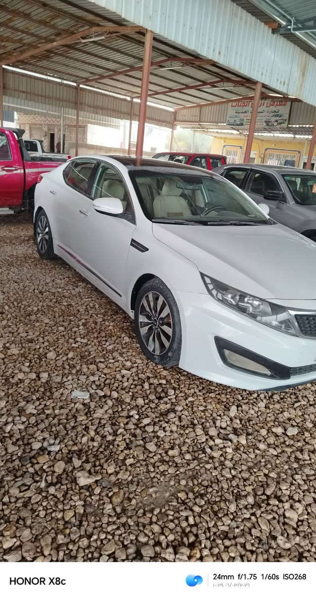 السلام عليكم وبتيمه موديل 2013السياره فول الخير بسمي رقم بابل دولي مشروع وطني الساره حله من صوره كامله مكمله ما تخلي عليهه الف دينار محرك وكير ومشط وباور تخم تاير كله جديد الساره بيهه مكانات صبغ العلمن السياره امريكيه محرك 2400جديد محركهه مكاني بابل الحمزه الغربي الستفسار ***********
