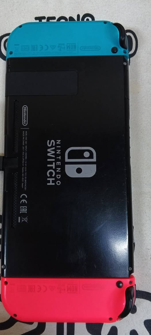 نينتندو سويتش Lcd مهكر قطعة نظامين اخر تحديث  اوفلاين فقط فعال مع ذاكرة ٥١٢ كيكا اصلية مليئة بالالعاب مع كافة الملحقات الاصلية للجهاز مع جنطة للملحقات والجهاز
الجهاز مكفول من كافة المشاكل والاعطال ١٠٠ بالمئة 
السعر النهائي ٢٦٠ الف 
توصيل بغداد ٥ الاف وباقي المحافظات ٦ الاف 
للتواصل ماسنجر او واتساب او الاتصال
***********
