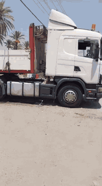 سكانيه ٢٠٠٤ عربانه ٤ دنكير السعر ٢٦٠ رقمي ***********
