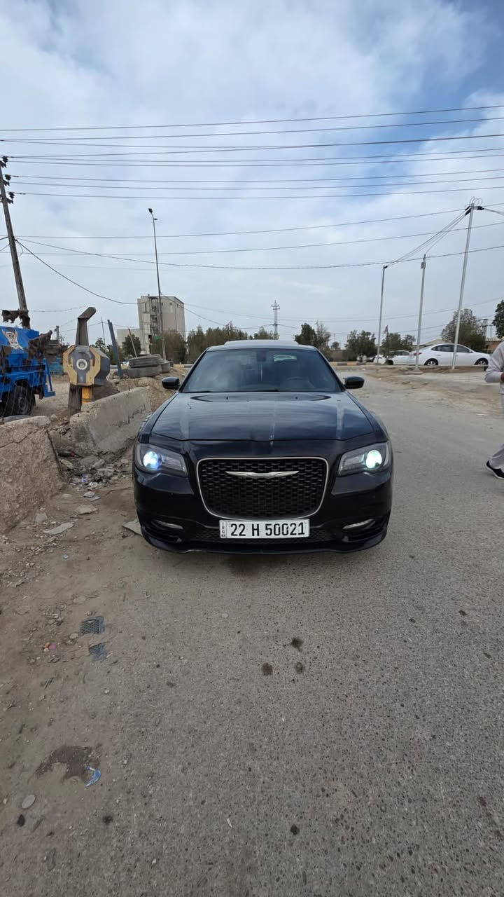 السلام عليكم
اوباما s 300 فول الفول 
الموديل 2018 
مكفوله بدون ضرر كلين تايتل 
رقم اربيل بسمي سنويه جديدة 
ماشيه 92 الف 
مكاني الديوانيه 
المواصفات
حساسات خلفيه 
تدفئه تبريد كشنات اماميه 
تدفئه كشنات خلفيه 
خزن ميموري سيد 
ستيرن كهرباء وتدفئه 
بانوراما 
وبعد بيهه هواي مواصفات اعلى شي ب s
السياره  شركه اصلي وشرط الفحص 
السعر :268 ورقه وبي مجال بسيط جداً 

للاستفسار اتصل ***********
