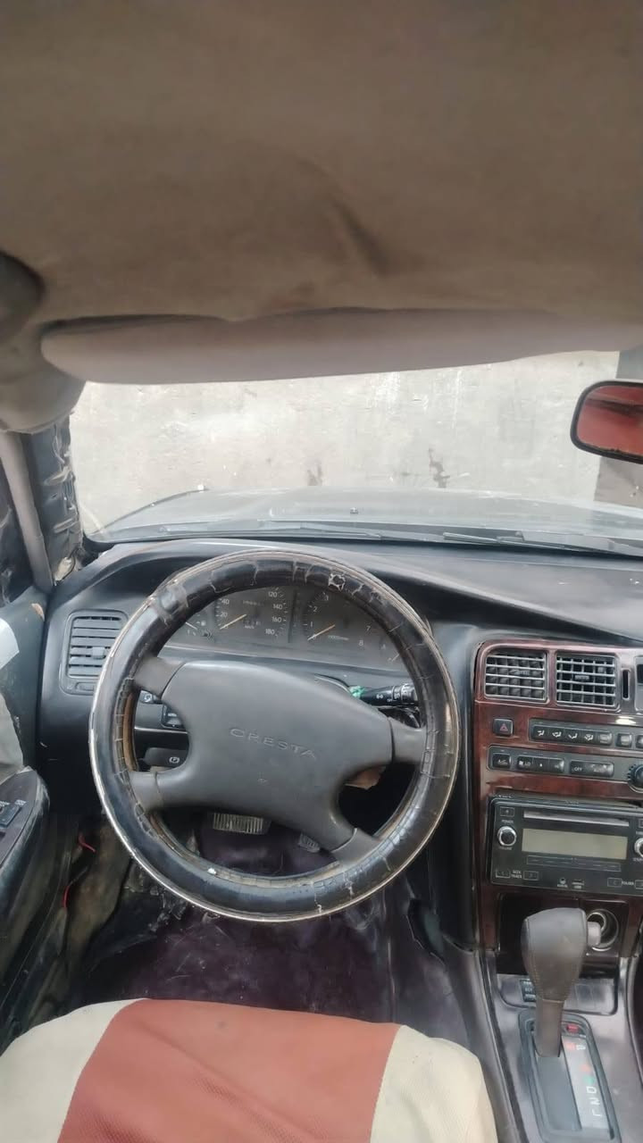 سلام عليكم للبيع #مارك  نفخ 
(رقم بصرة  انكليزي سنويه مجددة لل2030)
 تحويل ثاني يوم مكينه وكير ونجي شرط شرط الفحص "مكفوله من الكصه والنقل الجثه والعيب شرعي والضربه".. فقط تخم تاير جديد حداديه وره وكدام شرط الفحص جاهزه مابيها نقص برغي وشرط احلى من الصورهه
مكاني البصرة ***********
