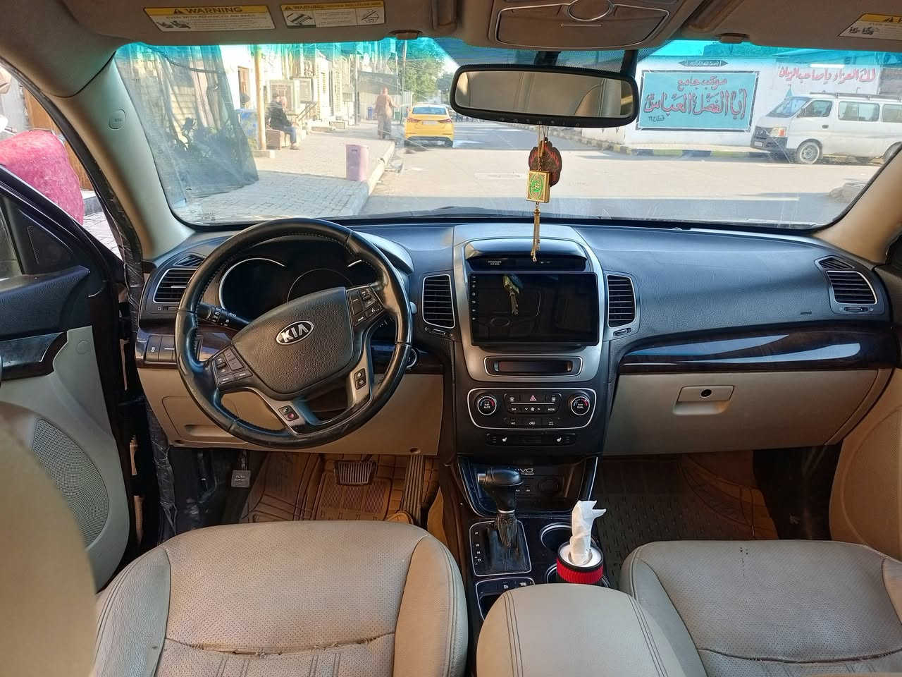 سلام عليكم
سياره سورنتو 2014
امريكي حادث جاملغ وبنيد تبديل 
مكينه اربعه سلندر 
تبريد 3قطع 
كشنات كهربائية 
سياره مكفوله كير ومكينه خير من الله 
سعر 152 وبيها مجال حك الجيه 
الرقم ***********
