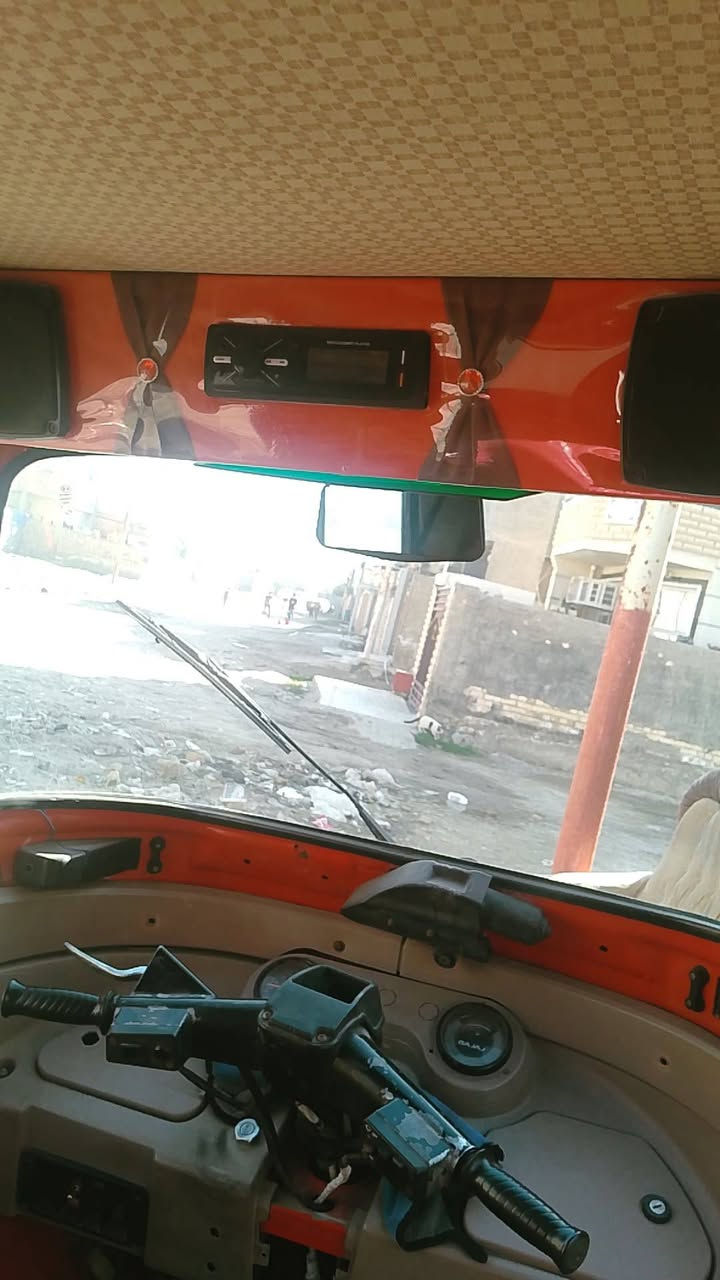 تكتك للبيع موديل 2016 رقم وسنويه بسمي بدون تعمير فقط صبغ جماليه نضيفه حيل السعر 4/500 مجال قليل مكان سبع البور شارع السوداني الاتصال ***********
