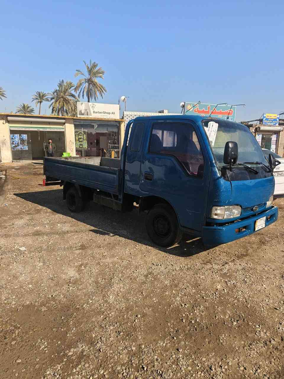 سلام عليكم إخوان كيه حمل للبيع السياره مكفوله كير ومكينه وشاصي واكسن موديل 2000السياره بسمي الشراي يتصل عله الرقم وبي خير ويدلل ***********
