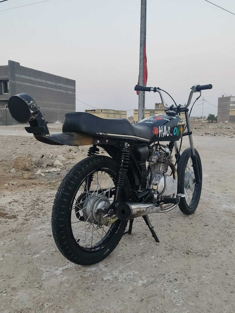 السلام عليكم دراجه انيرجي كلش حلوه نضيفه مثل ما موضحه بالصوره دراجه نشطه وفصله بس السيبايه مو وياها سعر 600 وبيها مجال شراي يجي واتساب *********** مكاني بصره الفنجانيه ملاحظه او مراوس
