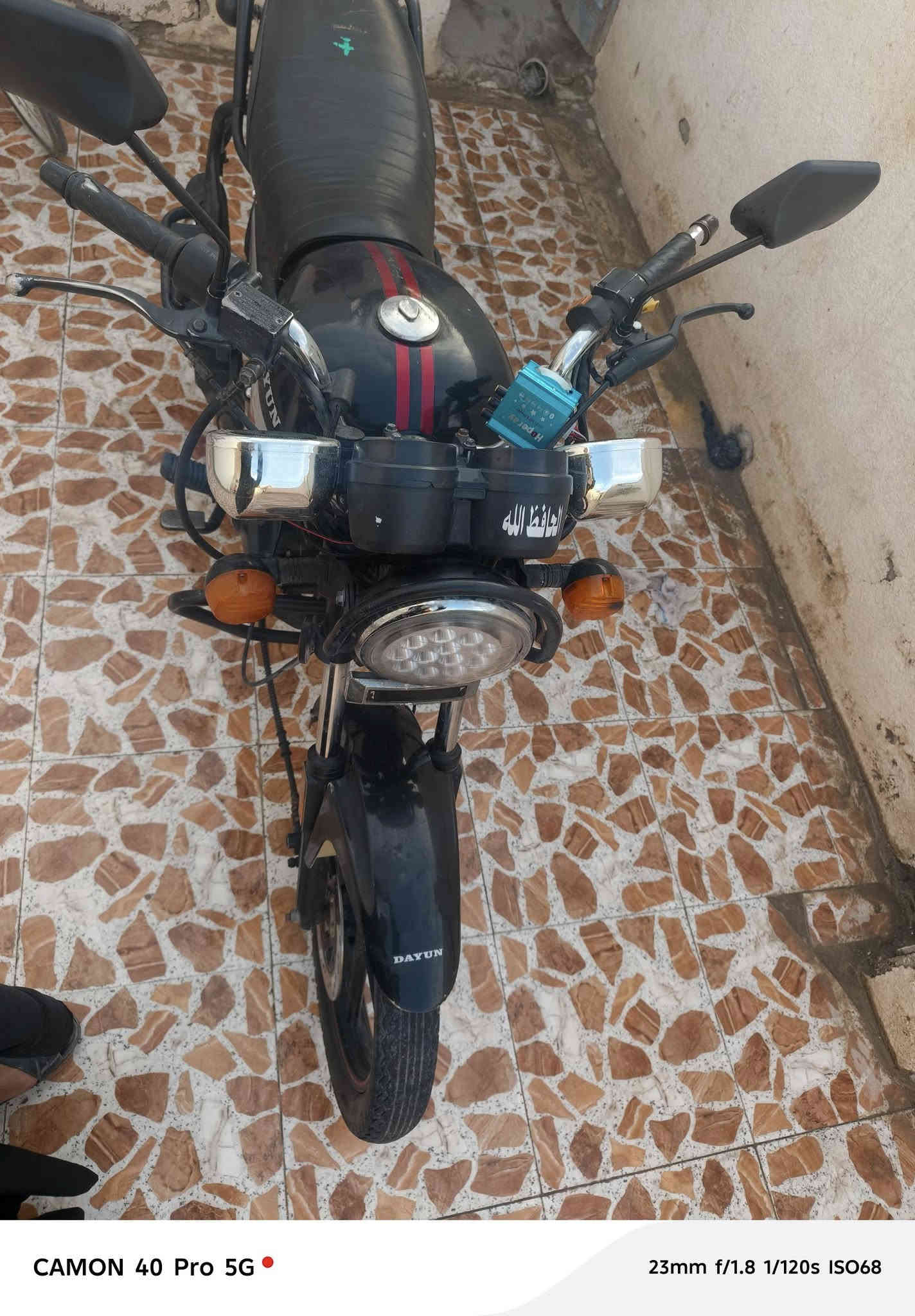 سلام عليكم دايوان 21اوراق اصوليه مكفوله كفاله عامه ما بيه نقص كلها شغاله مكان الدوايه 1450وبيها مجال للشراي***********
