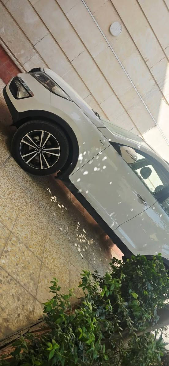 السلام عليكم
كيا سبورتج 2016 / خليجي 
محرك 2400 CC  دفع رباعي AWD 
بصمة تشغيل وابواب / مرأة ترحيب وشفط 
السيارة ماشية  74 الف كيلومتر / حقيقي وعلى الفحص 
السيارة بصمتين اصليات وكتلوكاتها الاصلية والسيارة بدون صبغ ولاضربة فقط تكحيل كارت بجهة اليمين والتكحيل درجه اولى وممبين السعر  ( 167 ) $  بيع فقط للاستفسار ***********
