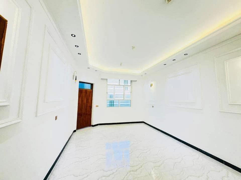 ⚜️دار للبيـع  التقيـة الثالثة || قرب كراج بغداد القديم طابـو زراعـي سـند 25 .

⚜️مسـاحـة 200 م2 مربع 

⚜️ تفاصيـل || طابق واحد كونكريت مسلح بناء درجة أولى ،
 غرفـة عدد 2
وصالـة 
وأستقبـال
 ومطبـخ 

ومجموعتيـن صحيـات .
للاستفسار الاتصال ***********
من الخاص
