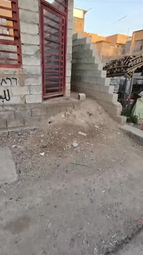 موجود بيت هيكل غير مسقف 100م واجهه 5 بمنطقه سكنيه مخدومه بلكامل تبليط باب البيت في قريه جواد الفياض مقابيل مرور حسينيه الراشديه خلف مطعم ابن سمينه السياحي سعره 45 ينباع بمقدمه وقصط للتوصل ع الرقم بي واتساب ***********

