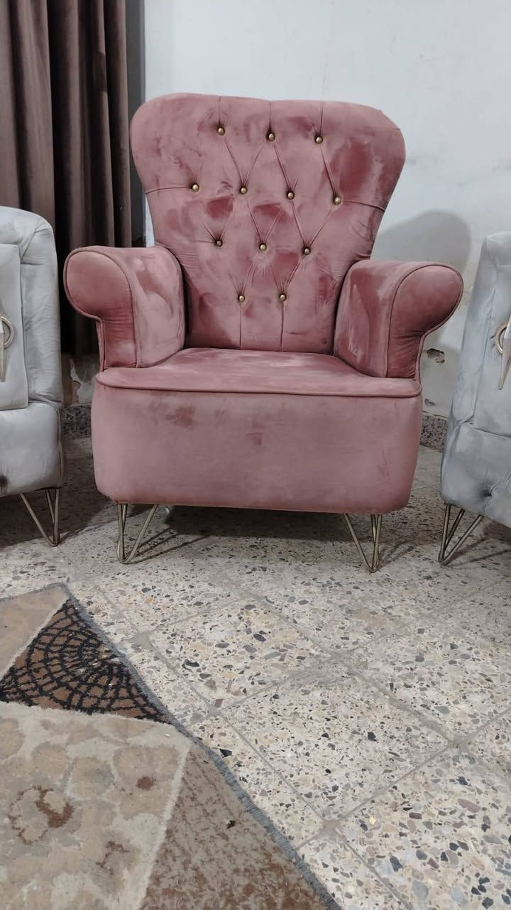 تخم 10مقعد 💺أخو جديد أي ضرر مابي سعر ,,260,, بي مجال مكان لبياع ***********يوجد واتساب
