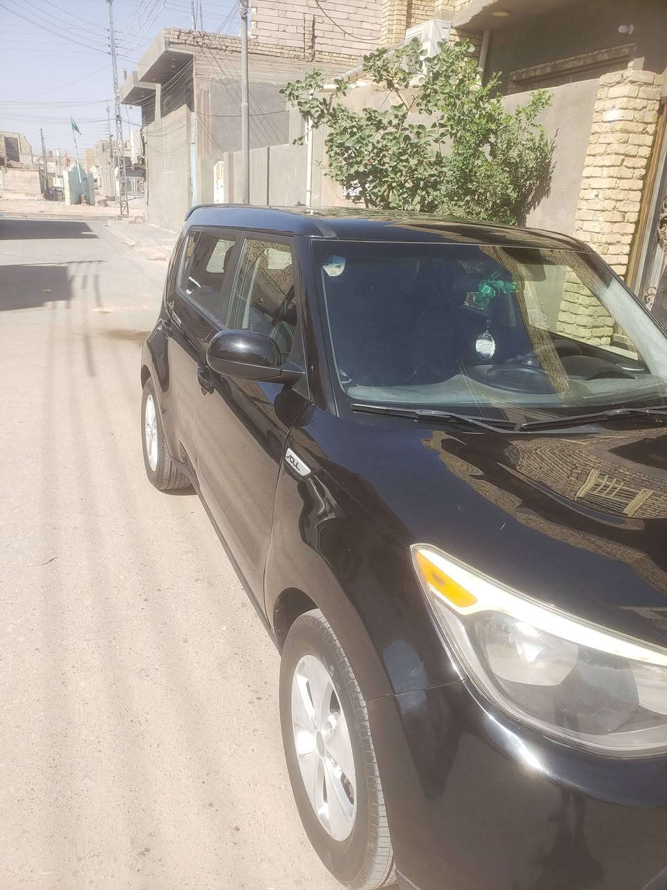 كيا صول موديل16 حره باسمي محركه1600
رقمي بغداد انكليزي حادثه جاملغ وبنيد ومصلحات صور السونار موجود
دوشمه جديده 
تخم دايرات
شاشه سمارت 
كامره 
تحكم ستيرن
مودات قياده
مكان السياره العماره  
سعره110 وبيه مجال قليل 
***********
