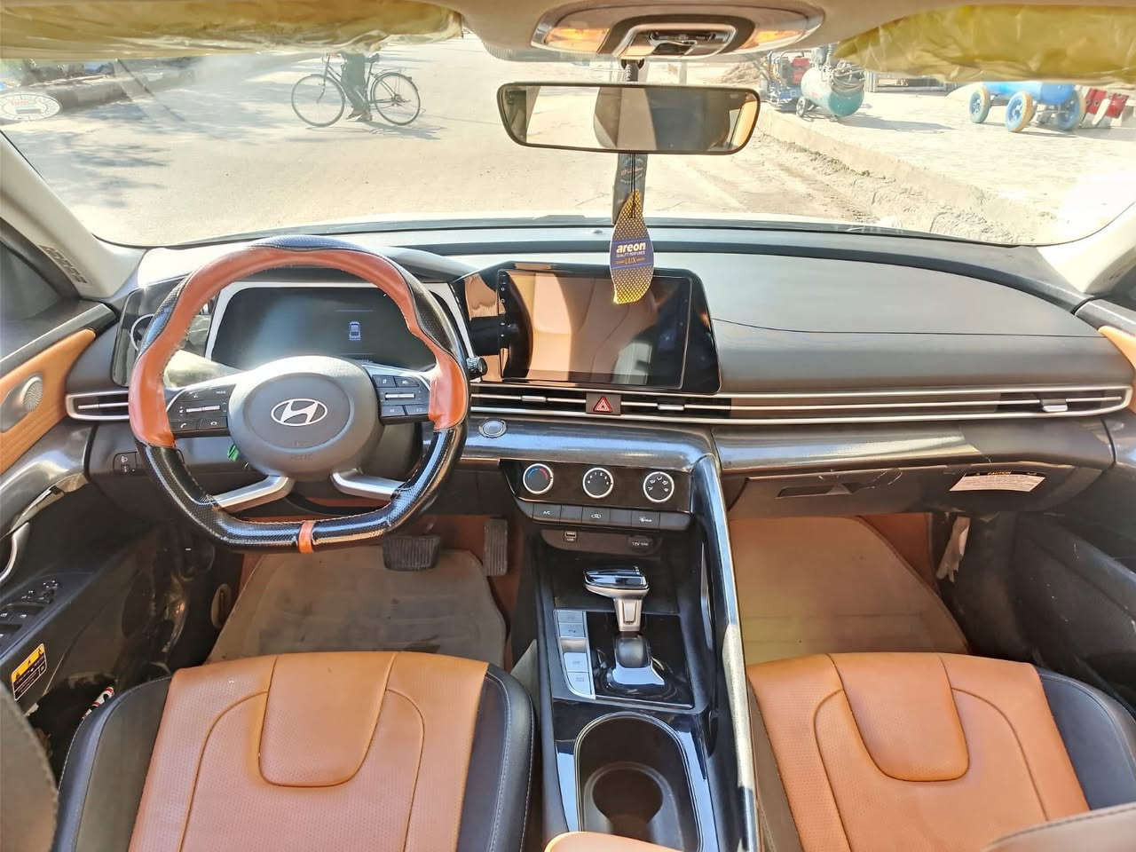 النترا 2024 تجمع خليجي مرقمة أربيل تحويل أو وكالة 
السعر 138 وبيه مجال للطيبين فول مواصفات بصمة تشغيل شاشة كبيرة معربة المرغوبة كامرى دوارة شحن لاسلكي لايت زنون أبيض قوي جدآ مثبت سرعة تحكم ستيرن نظام سرعة نورمال فورمال أيكو سبورت رياضي السيارة عليها دوشمة عامتآ تبريد قطعتين رادارات أمامية وخلفية السيارة مكفولة كفالة عامة ***********
