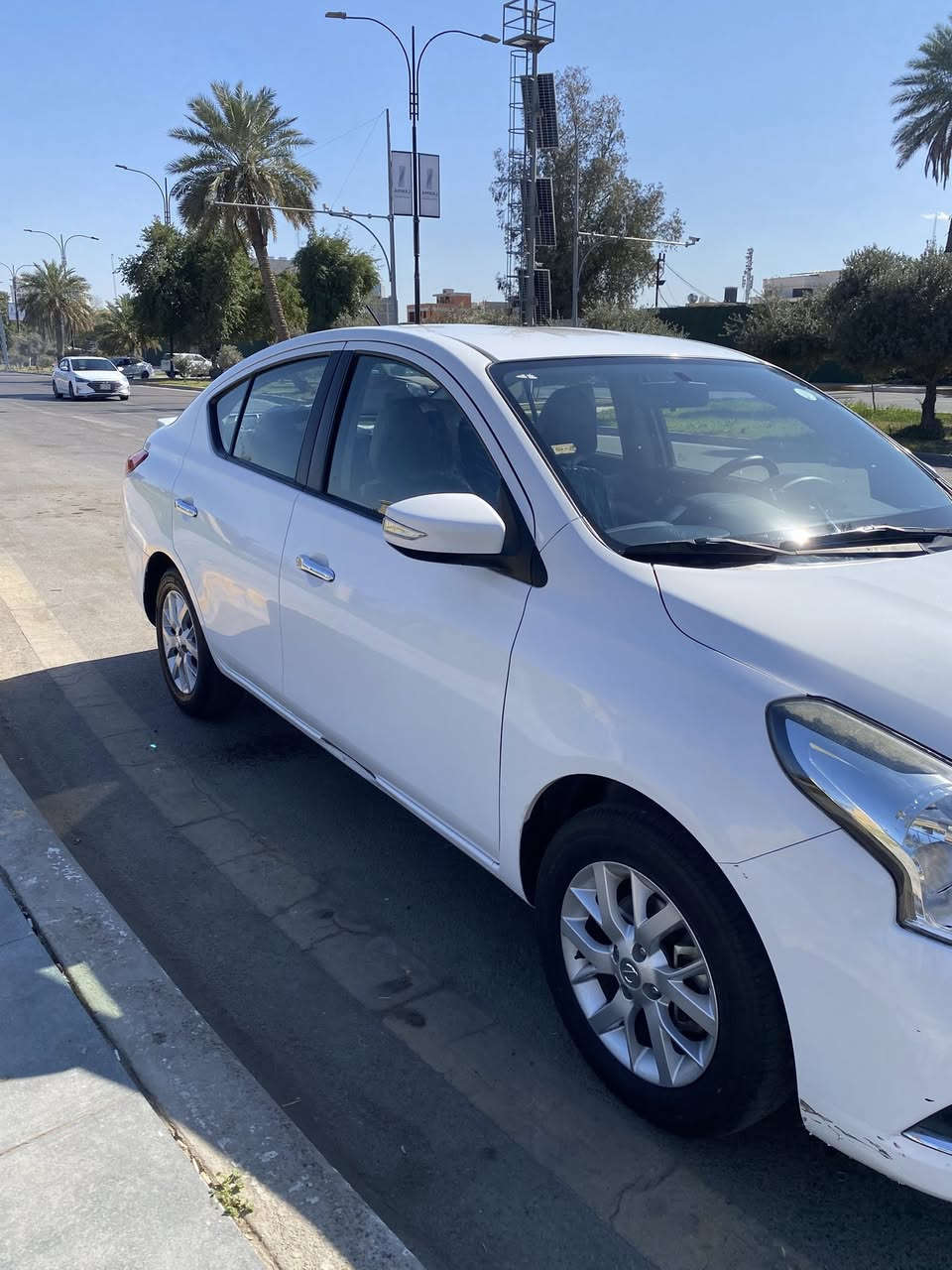 البيع نيسان موديل 23 كفاله عامه ماعده اكو طخه بسيطه بل دوسه سياره بسمي تحول مباشر ماشيه 65 الف موصفات تحكم ستيرن شاشه قطعتين تبريد اشاير بالميري 4جام كهرباء سياره عل وضع شركه سعر 119 مكاني بغداد المنصور ***********
