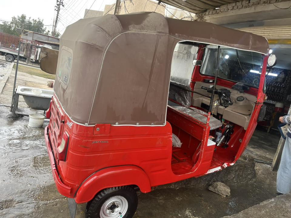 إسلام عليكم تكتك للبيع 2019/1/13التكتك  أوراق تكتك بلاديه خير من الله العنوان بغداد جسرديالئ القديم السعر 5مليون وبيها مجال حك جيه رقم الهاتف ***********
