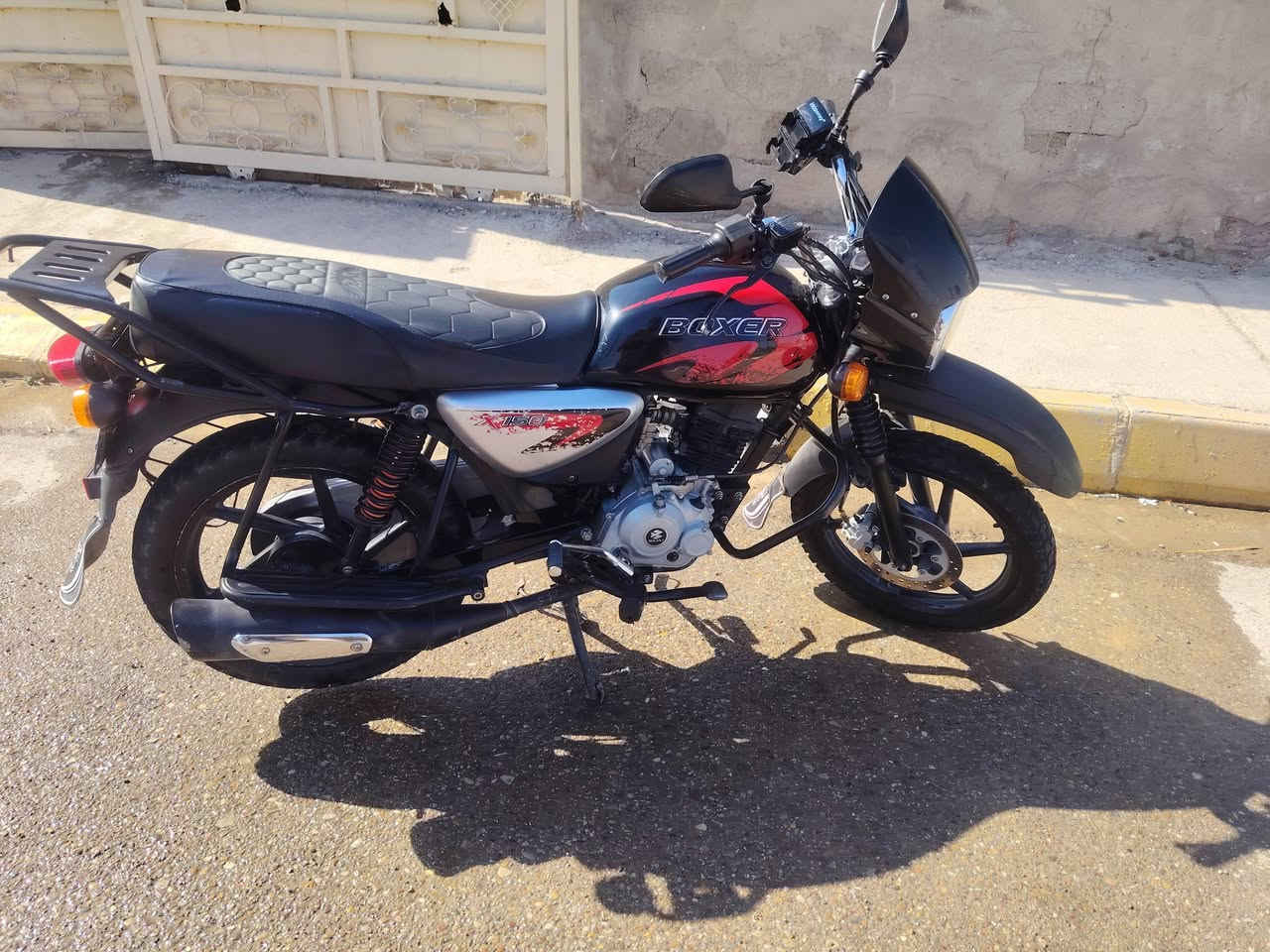 سلام عليكم شباب دراجة بوكسر موديل 20 نازلة بل 21 دراجة خير من الله الدراجة برغي مامفتوح منهة اوراق اصولي اليحب يتواصل علة رقمي ***********
