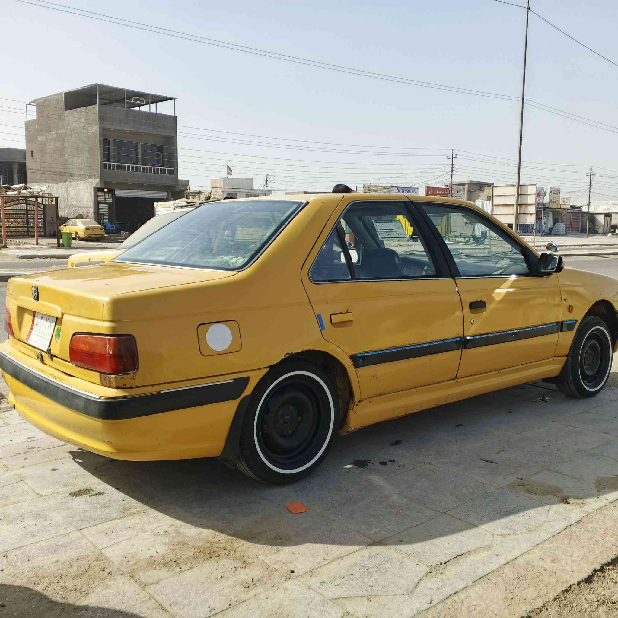 سلام عليكم بيجو باص 2010 ماندل راعيه مسمسكاته عدي بيع كوم حديد ب 15ورقه بيه مجال *********** عنوان بغداد فلكت سلمان باك
