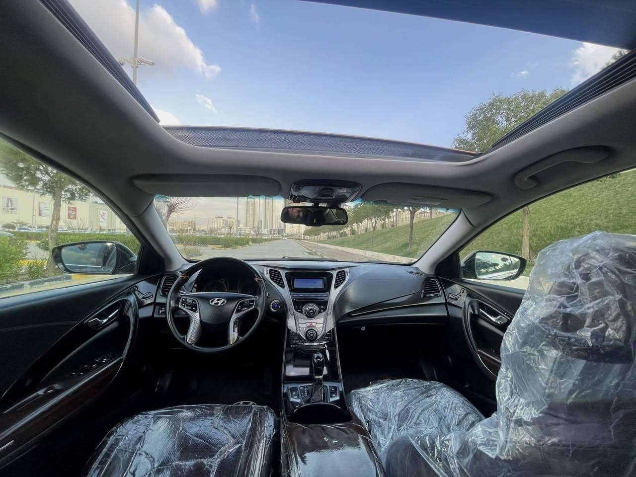 بسم الله سلام عليكم
ازيرا 2012 فول فول مواصفاتمكفول من ظرر
محرك 6
.بصمه ابواب بصمه  بانو راما كشنات تدفيه تبريد كشنات خزن مساج كشن vip دواخل قرميدي جلد كشنات تحكم خزن ميموري  استيرن كرباي تحكمات سرعه تحديد مسار تحديد سرعه امرايات شفط او اشاره بل مري امراي ينام ويا بك بردات بلادي كل عل وضع شريكه حساسات امامي لايت بك لايتات ليد خلفي خمسه ويل كب بعد اهواي مواصفات سياره  شرط تحويل غرامه سياره مكفول من ظرر سونار موجود بل منشور بدون دواخل ظرر تخم تاير ويل بلادي جدد
 سعر97 قفل سعر جوو سوق  مكان سيار سليماني رجاا اذا مو شراي لاتكسر حلال ناس
*********** السليمانية, العراق
