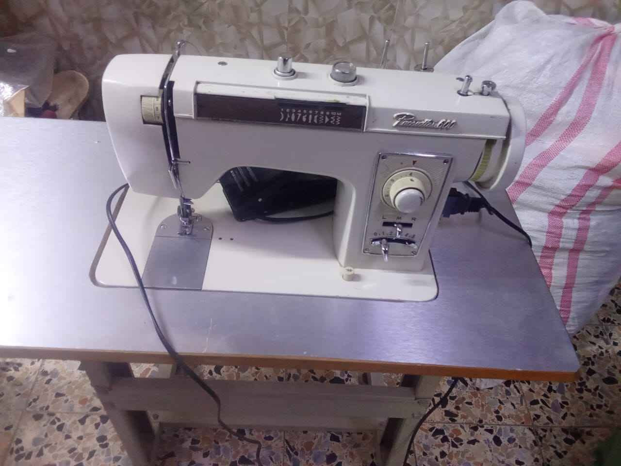 ماكينه خياطه او تطريز نوع برذرر صنع ياباني شغاله على الفحص متواجد على النت للرد على استفساراتكم على نفس الصفحة أو على الرقم التالي *********** النجف, العراق
