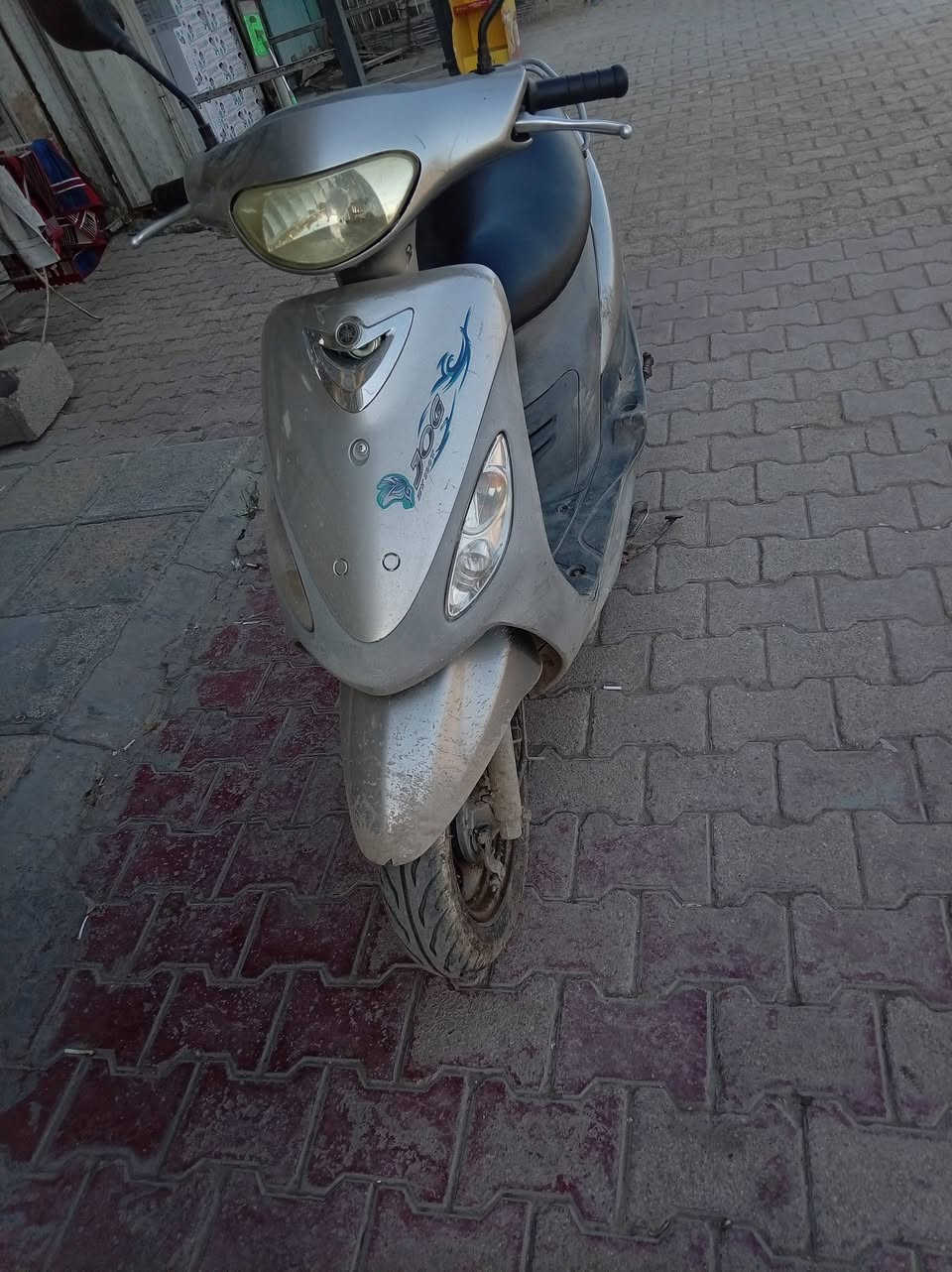 السلام عليكم دراجه ماكس منغولي ما صار لي تقريبا شهر من ننزلها من الرمبه دراجه حلوه  دراجه حلوه وناع من الماكينه ما مفتوحه
السعر سعر مليون 
***********
***********
