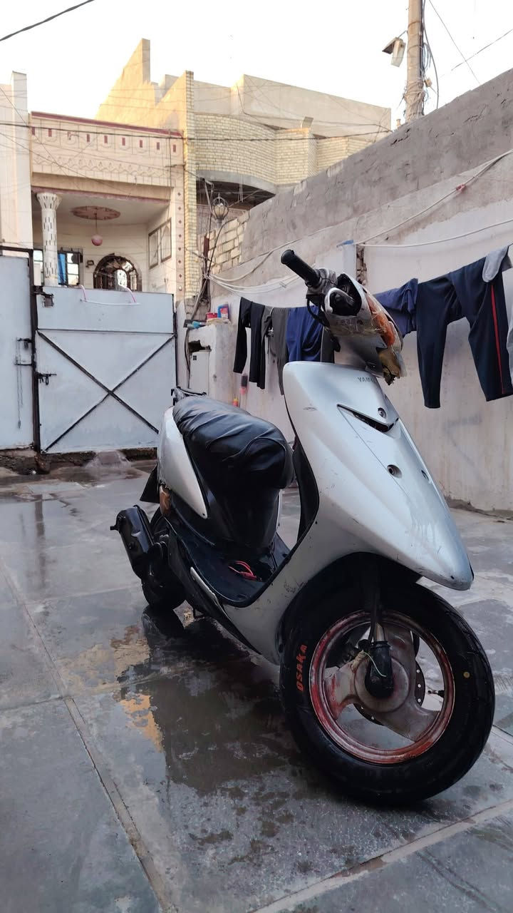 دراجة ياماها للبيع
الدراجه طفت بيه فجأة ماعرف شنو السبب
السعر ٢٥٠ 
مكاني بغداد الحريه 
***********
